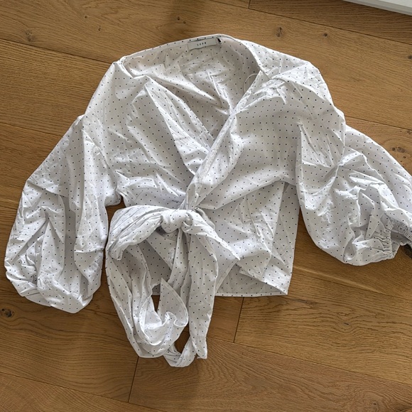 Size S Polka Dot Wrap Shirt - Picture 2 of 3